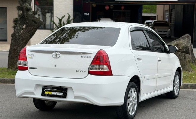 Toyota ETIOS XLS Sedan 1.5 Flex 16V 4p Aut. 2018 Flex-3