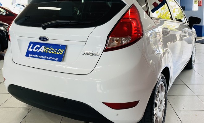 Ford Fiesta 1.5 16V Flex Mec. 5p 2014 Flex-4