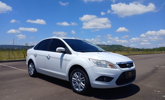 Ford Focus Sedan 2.0 16V/2.0 16V Flex 4p 2012 Flex