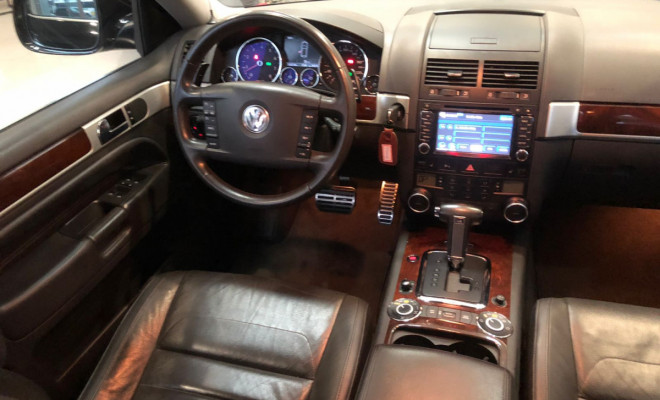 VW - VolksWagen TOUAREG 4.2 32V V8  Tiptronic 5p 2010 Gasolina-7