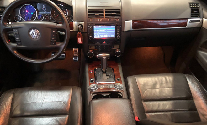 VW - VolksWagen TOUAREG 4.2 32V V8  Tiptronic 5p 2010 Gasolina-4