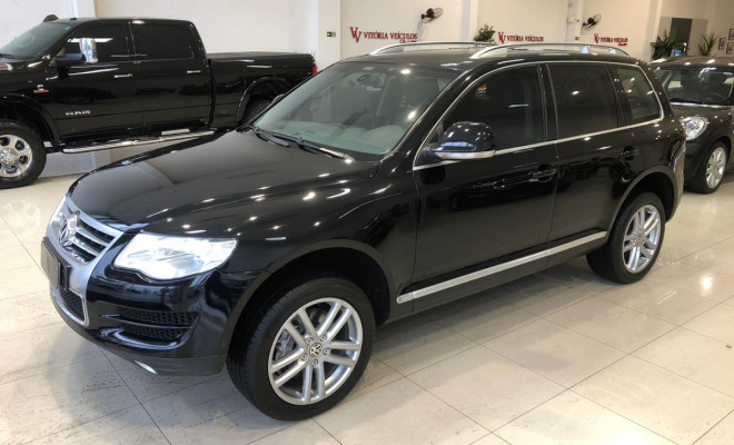 VW - VolksWagen TOUAREG 4.2 32V V8  Tiptronic 5p 2010 Gasolina
