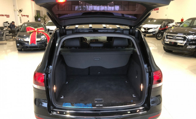 VW - VolksWagen TOUAREG 4.2 32V V8  Tiptronic 5p 2010 Gasolina-10