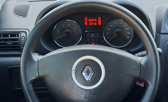 CLIO EXPRESSION 1.0 2015 - O compacto valente e econômico que você procurava!-3