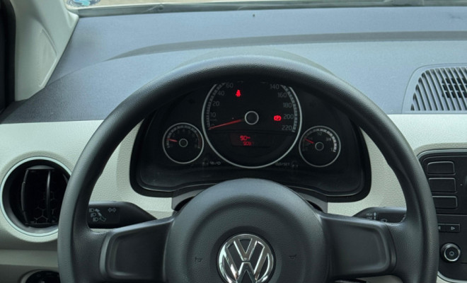 Up! Move 1.0 TSI 2017 – O compacto com desempenho surpreendente e economia, de ÚNICO DONO!-4