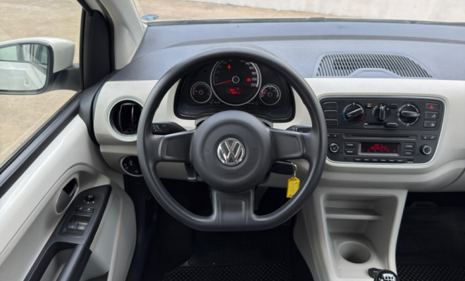 Up! Move 1.0 TSI 2017 – O compacto com desempenho surpreendente e economia, de ÚNICO DONO!-10