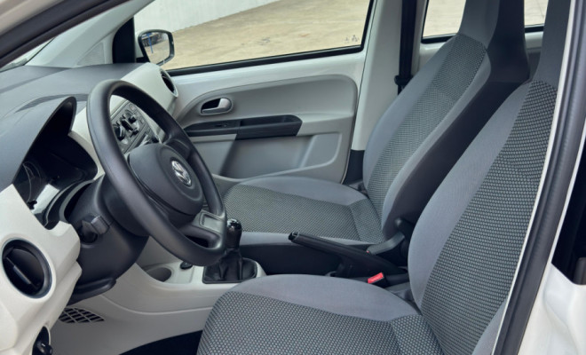 Up! Move 1.0 TSI 2017 – O compacto com desempenho surpreendente e economia, de ÚNICO DONO!-7