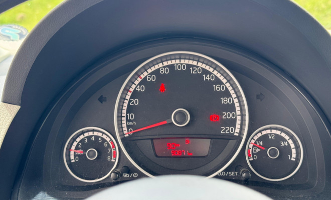 Up! Move 1.0 TSI 2017 – O compacto com desempenho surpreendente e economia, de ÚNICO DONO!-5