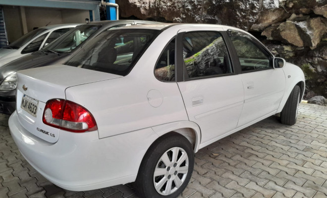 GM - Chevrolet Classic Life/LS 1.0 VHC FlexP. 4p 2012 Flex-1