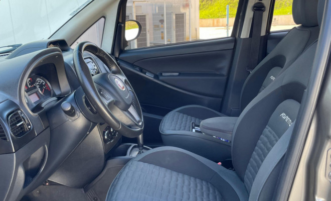 Idea Adventure Dualogic 1.8 2016 – A minivan aventureira, espaçosa e com a exclusividade de ser ÚNICO DONO!-8