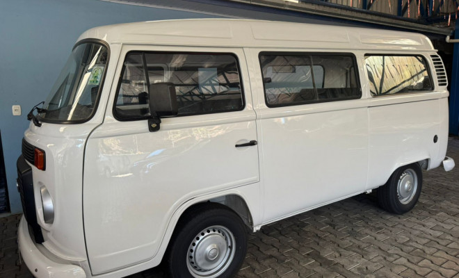 VW - VolksWagen Kombi Standard 1.4 Mi Total Flex 8V 2009 Flex-1