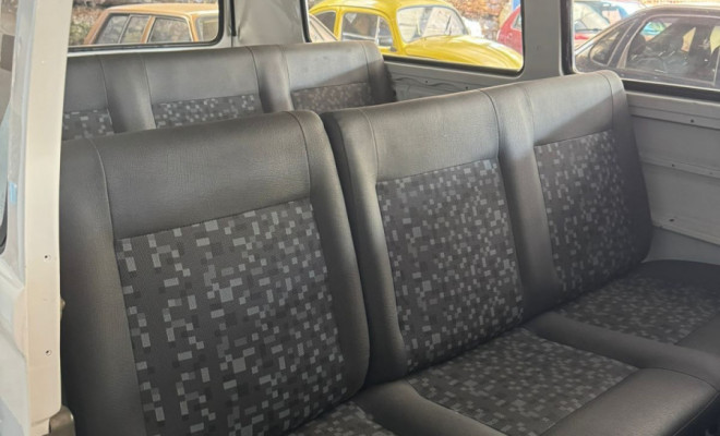 VW - VolksWagen Kombi Standard 1.4 Mi Total Flex 8V 2009 Flex-5