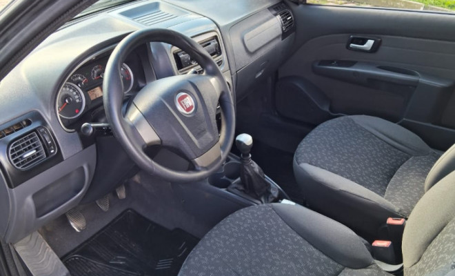 Fiat Strada Trekking 1.6 16V Flex CE 2013 Flex-6