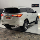 Toyota Hilux SW4 SRX 4x4 2.8 TDI 16V Dies. Aut. 2021 Diesel-24