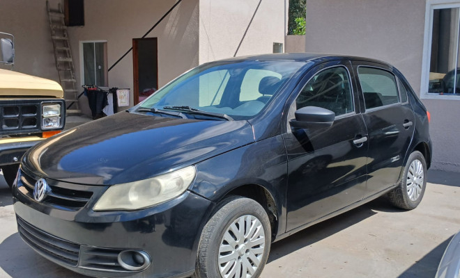 VW - VolksWagen Gol (novo) 1.0 Mi Total Flex 8V 4p 2011 Flex