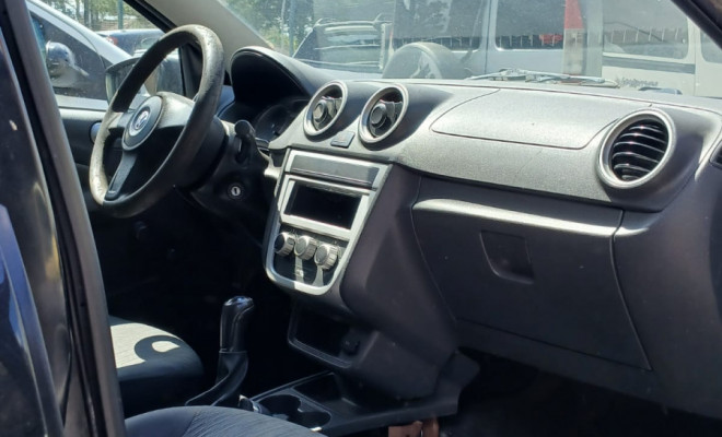 VW - VolksWagen Gol (novo) 1.0 Mi Total Flex 8V 4p 2011 Flex-3