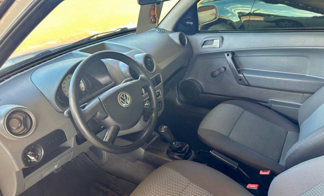 VW - VolksWagen Gol City (Trend) 1.0 Mi Total Flex 8V 2p 2014 Flex-7
