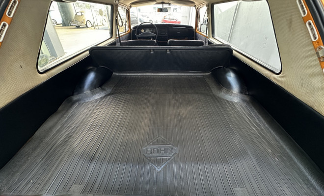 VW - VolksWagen variant 1600 1975 Gasolina-36